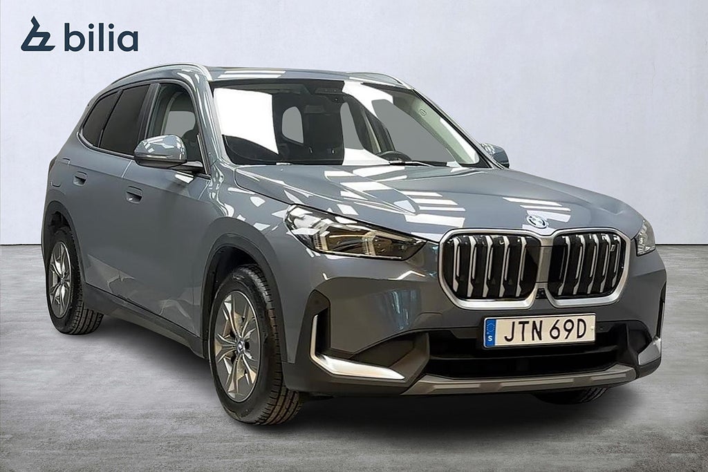 BMW iX1 xDrive30/ Pano/ KeyLess/ Drag