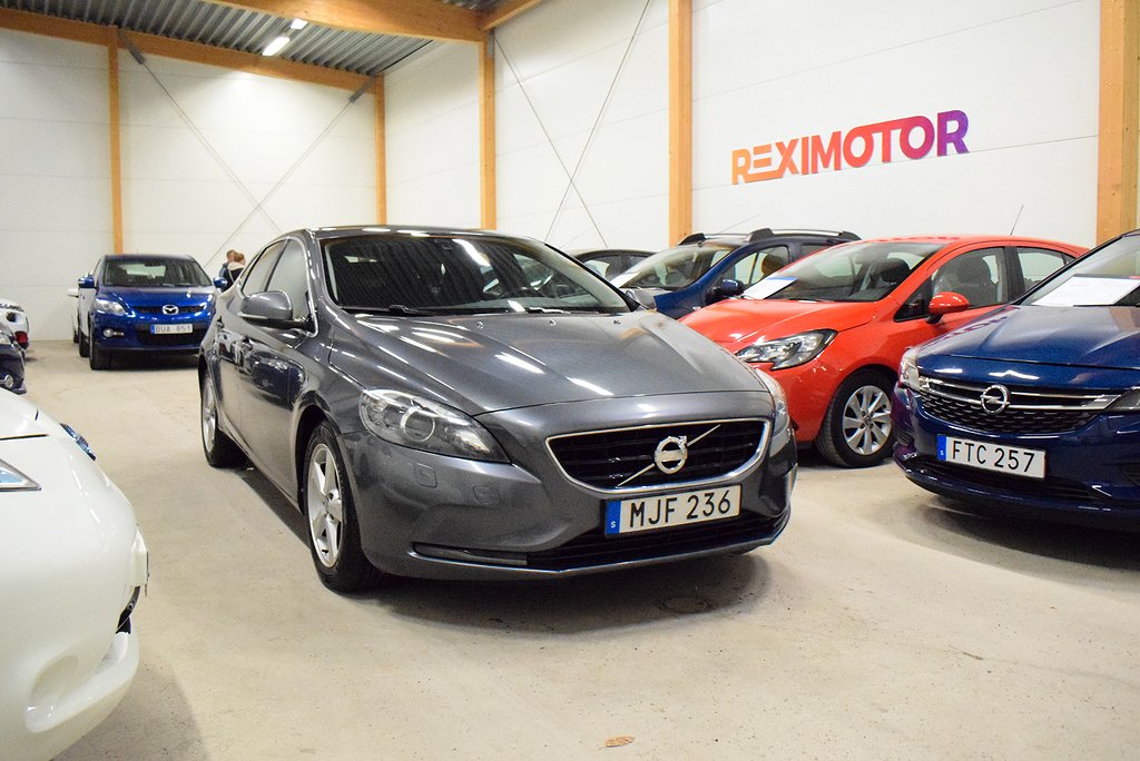 Volvo V40 D3 Momentum Euro 5 Ny Besiktad 