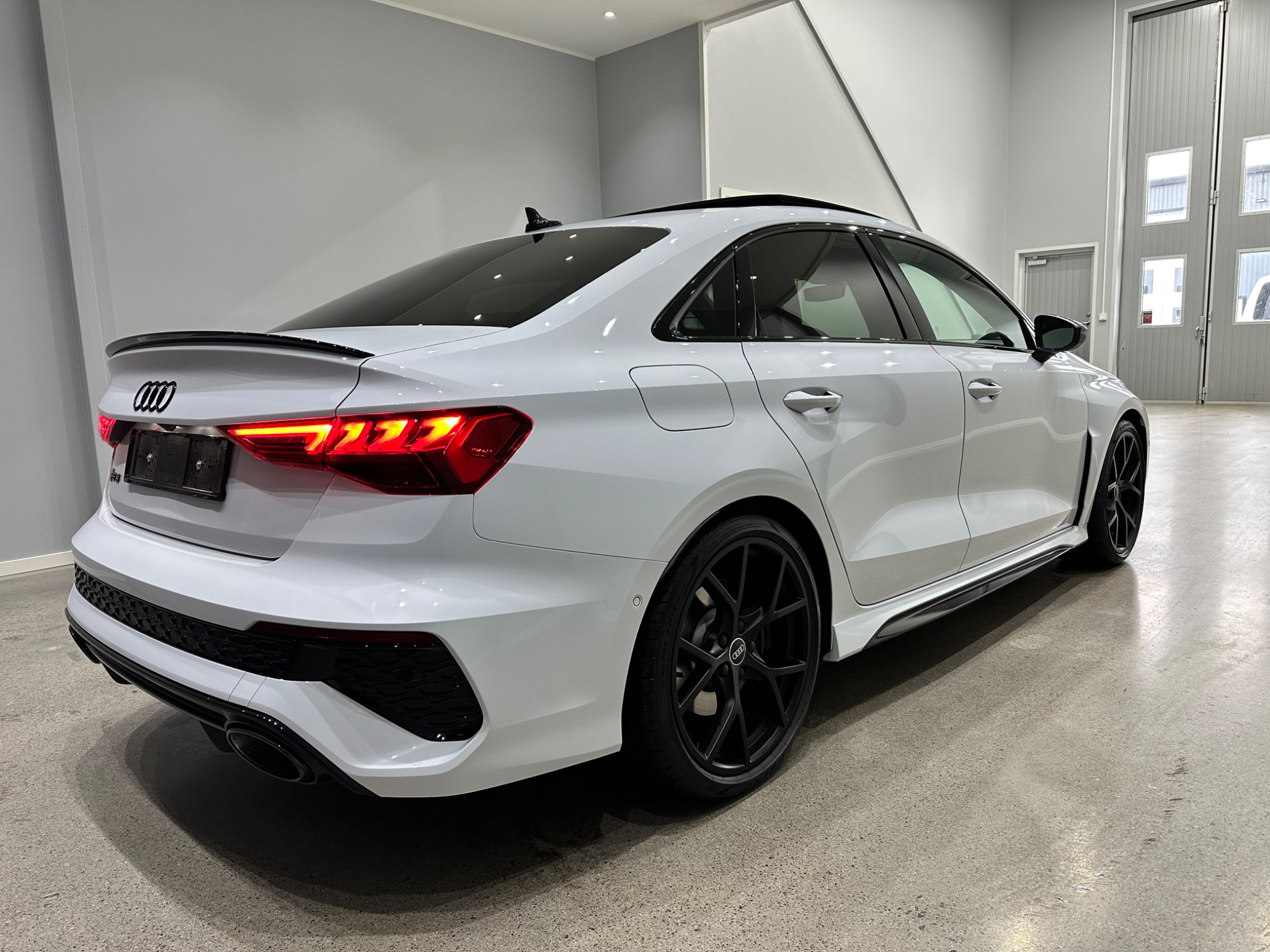 Audi RS3 SEDAN / 2,5 TFSI / 400 HK 2023, photo 5/55
