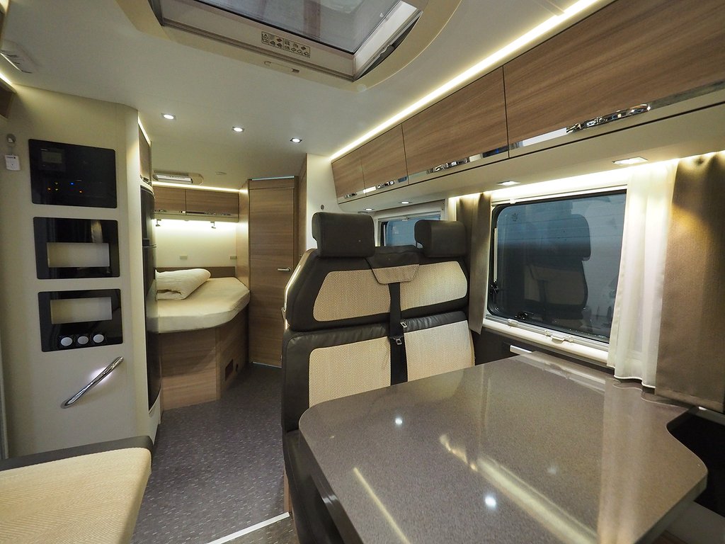 Adria Coral 650 SF Axess Markis 3.500kg 2015