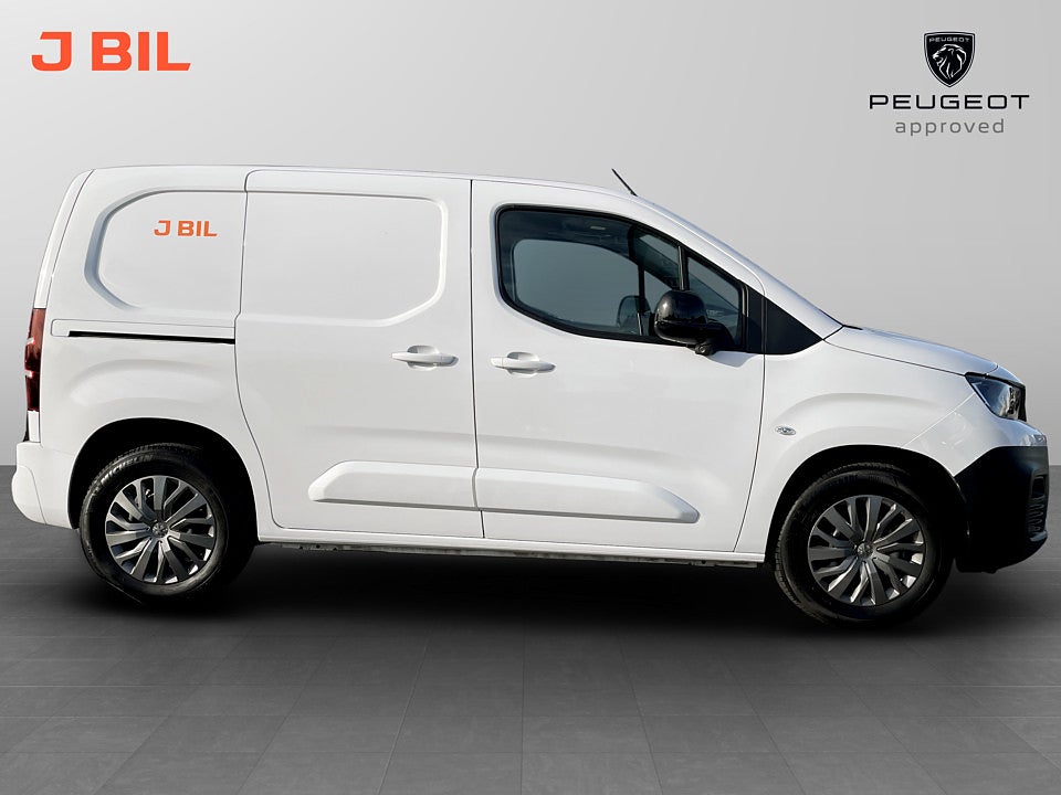 Bild på Peugeot e-Partner L1 PRO+ 50kWh CARPLAY NAVI FARTHÅLLARE