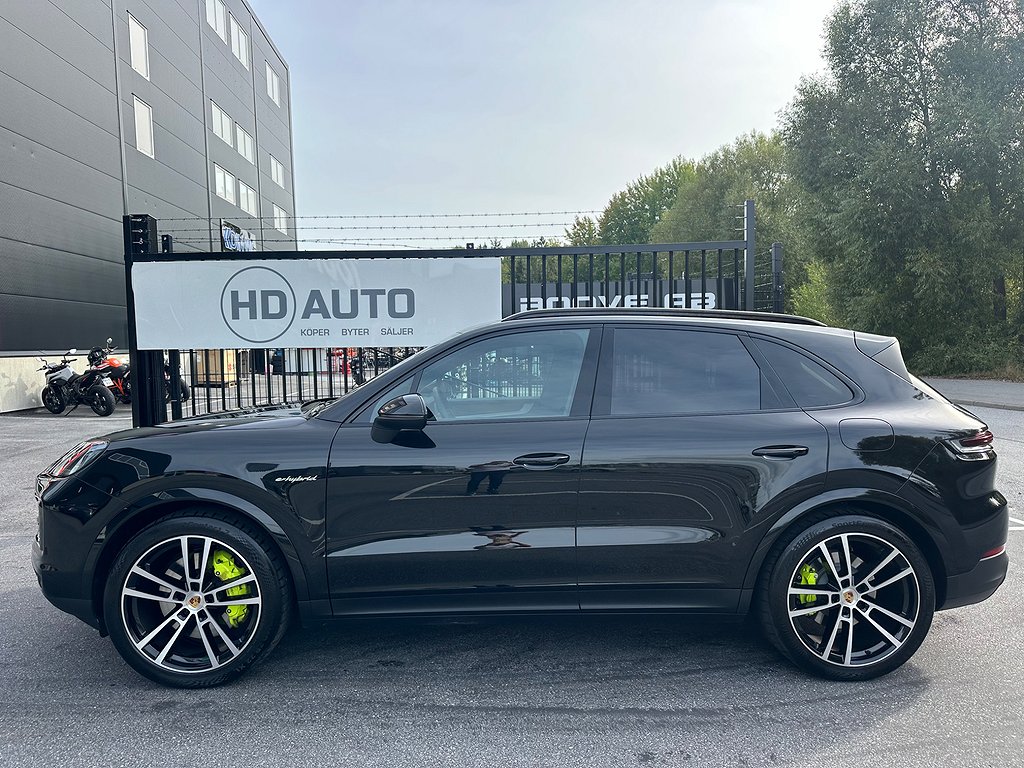 Porsche Cayenne E-Hybrid S Panorama Moms Luft SE Spec 