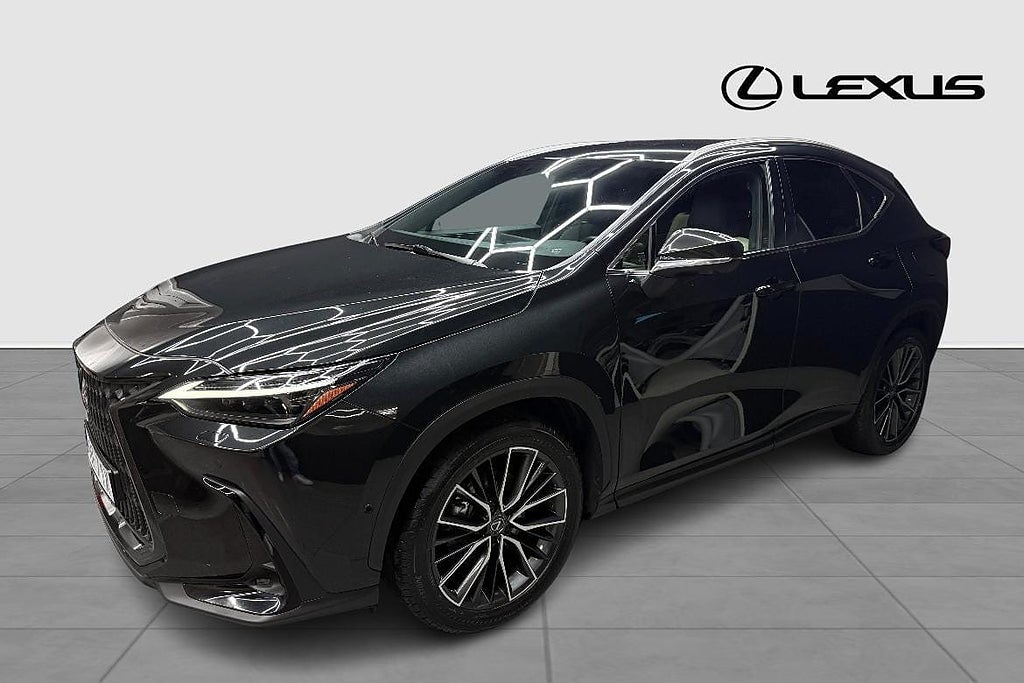 Lexus NX350H NX 350H LUXURY V-HJUL