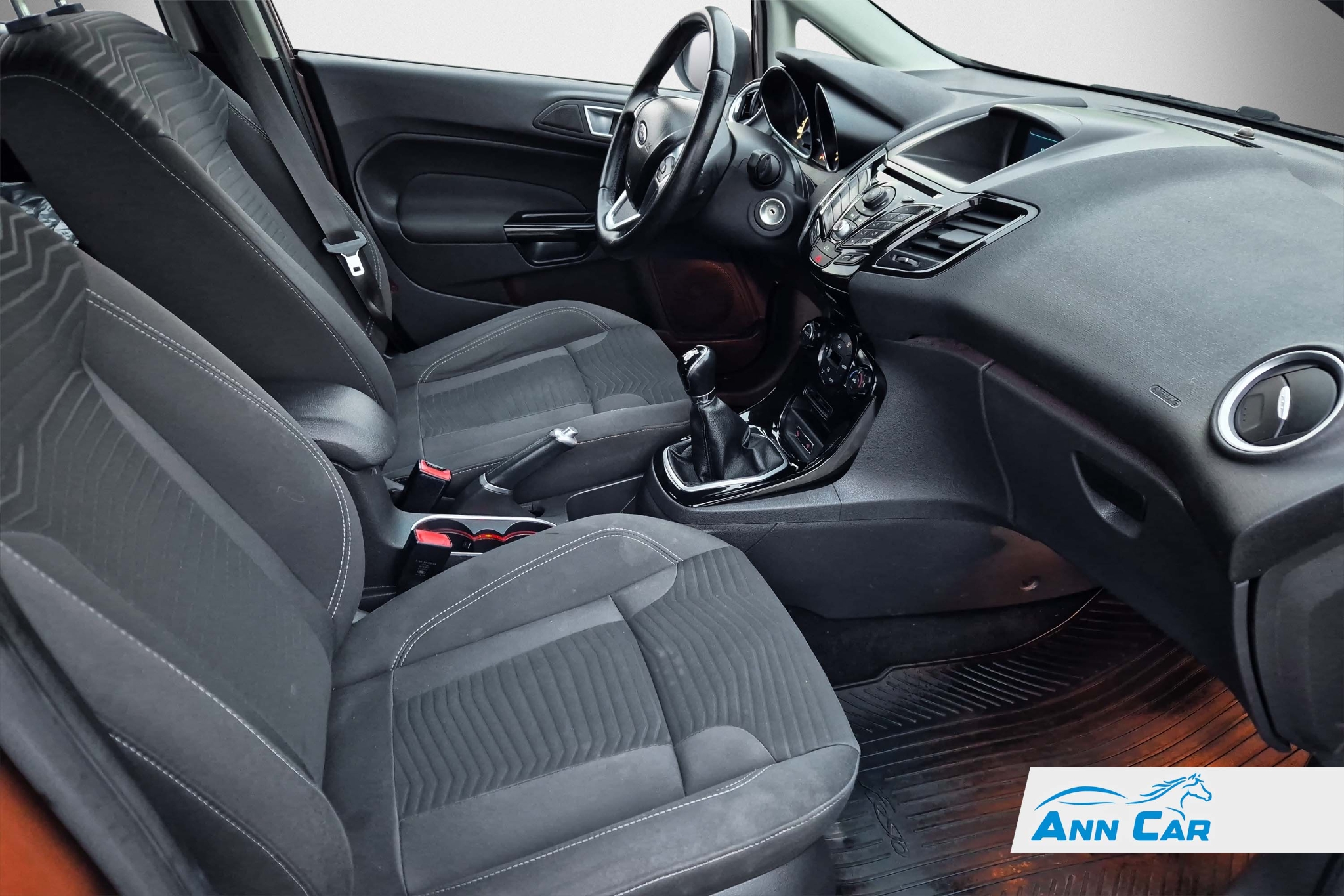 Ford Fiesta 5-dörrar 1.0 Titanium 2015, bild 6/10
