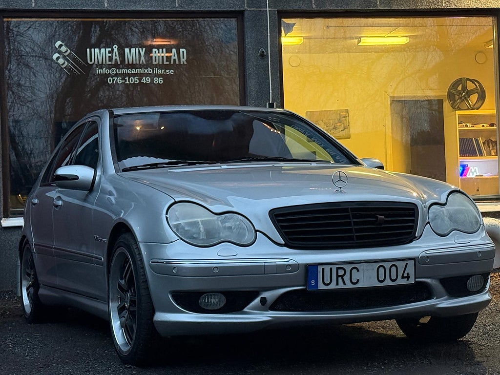 Mercedes-Benz C 32 AMG Avantgarde