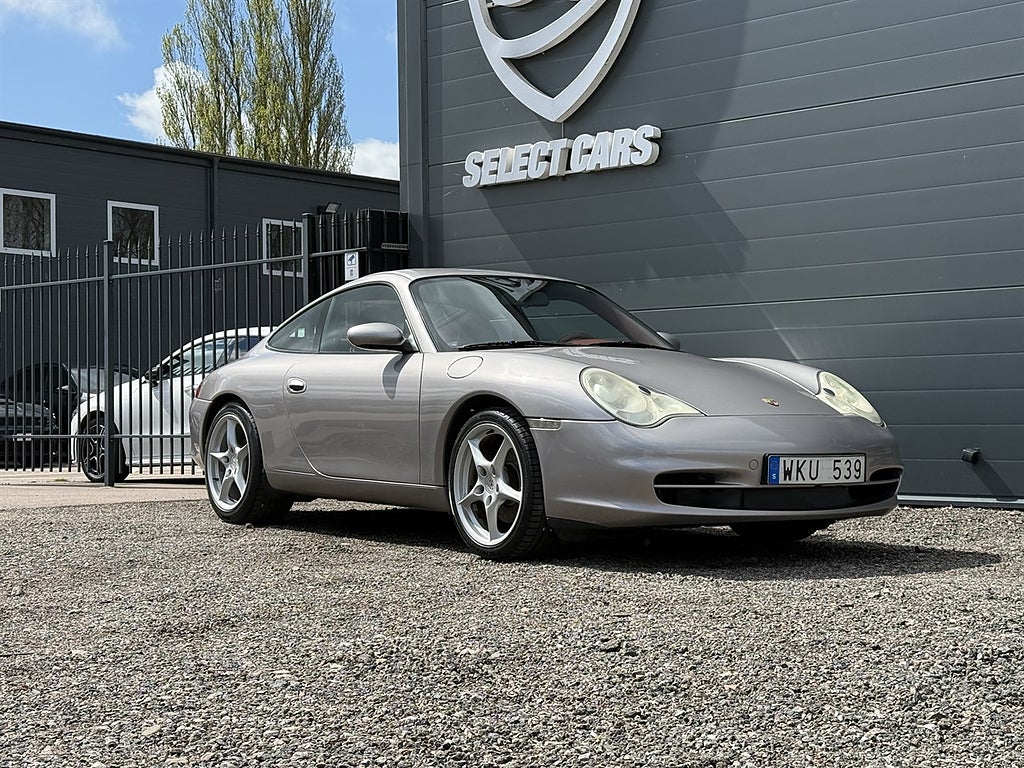 Porsche 911 Carrera Manuell, 320hk