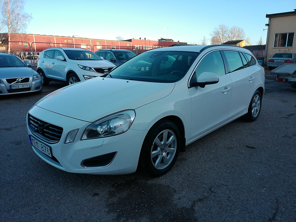 Volvo V60 D3 Geartronic Momentum Euro 5