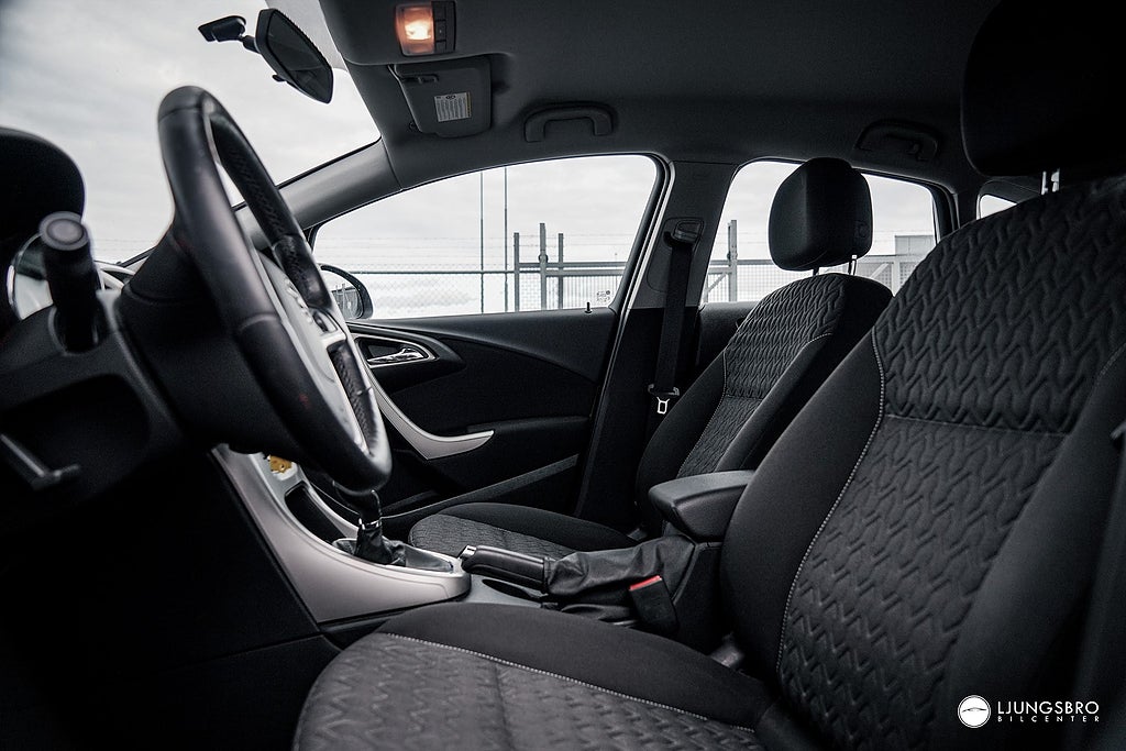 Opel Astra 2014 - miniatyr 3