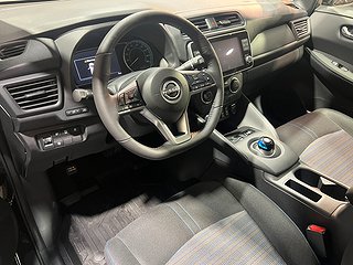 Halvkombi Nissan Leaf 10 av 17