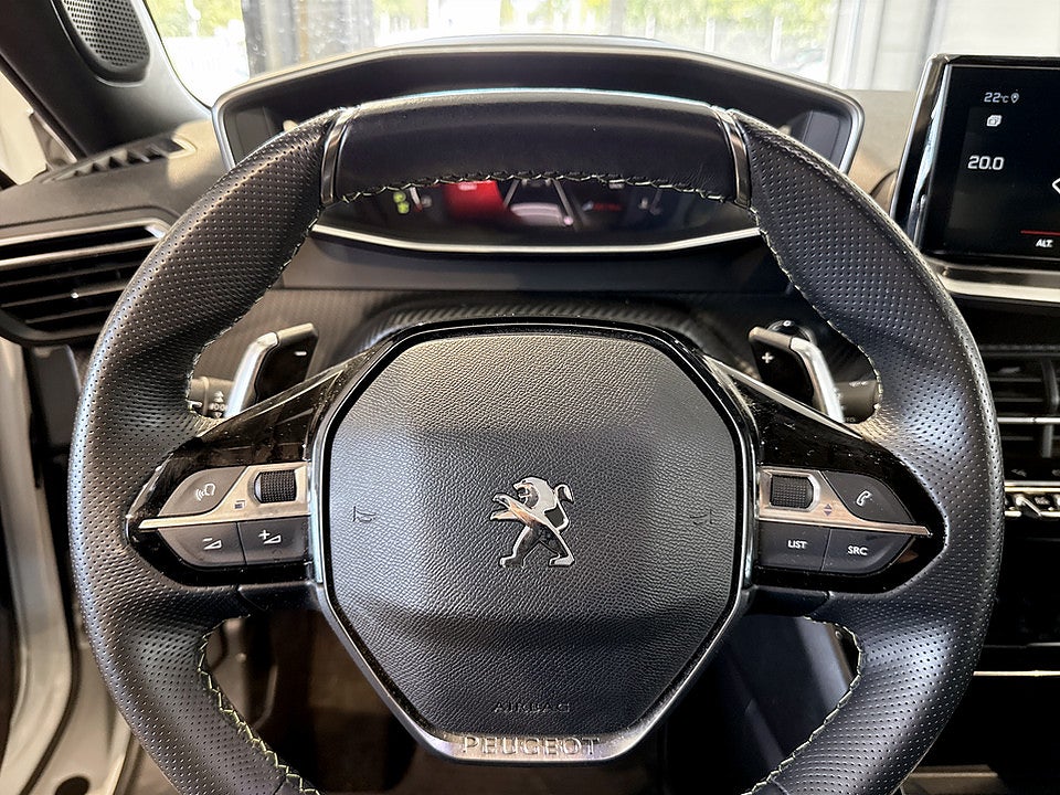 Bild på Peugeot 2008 GT Pack 1.2 PT 130hk Aut B-KAMERA NAVI