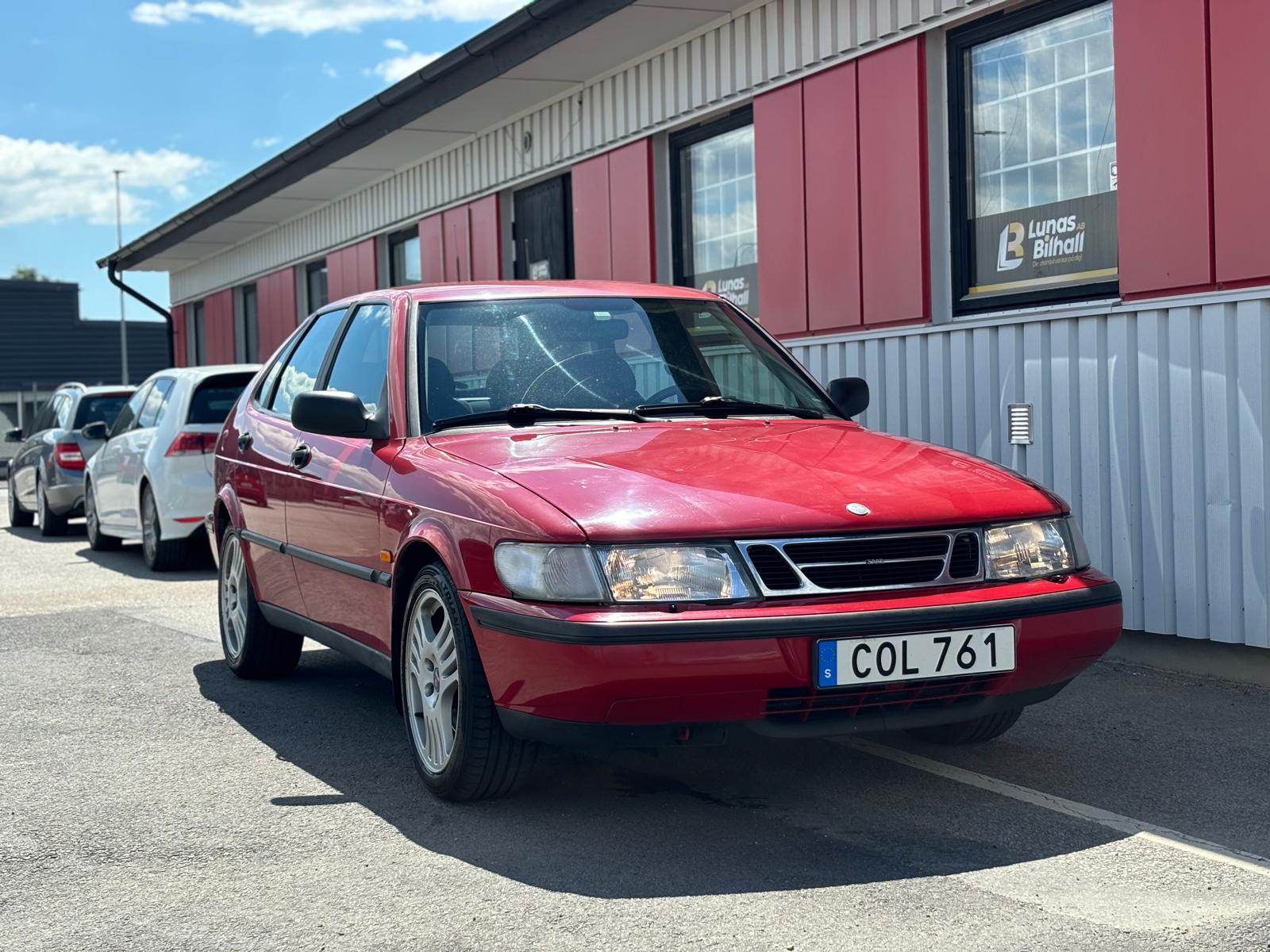 Saab 900 5-dörrar 2.0 Turbo 1998, bild 2/50