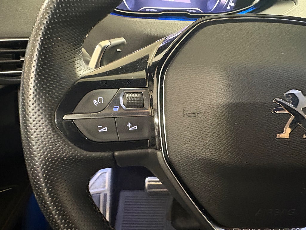 Peugeot 5008 1.2 PureTech 130 EAT Euro 6 7 Sits, SoV Hjul thumbnail
