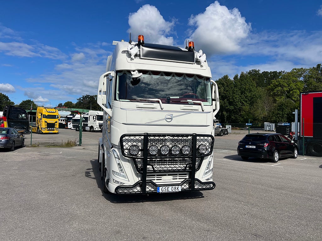 Volvo FH13 500 6x2 Dragbil med Hydraulik, Klädd hytt mm