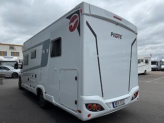 Husbil-halvintegrerad Pilote P 740 FC Evidence Automat 21 av 22