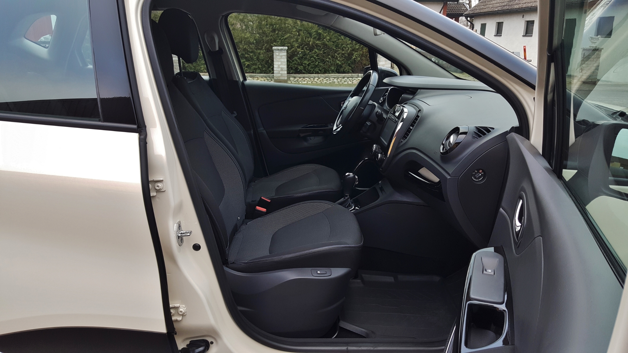 Renault Captur 2015, bild 4/50