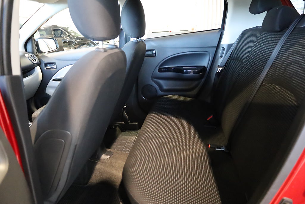 Mitsubishi Space Star 1.2 AUT MIVEC ClearTec INVECS-III Blåtand