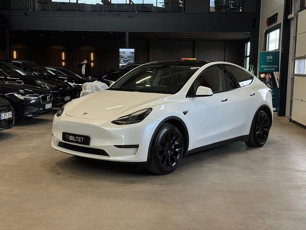Tesla Model Y Long Range AWD *3,99%* Drag Moms Sv-Såld 360