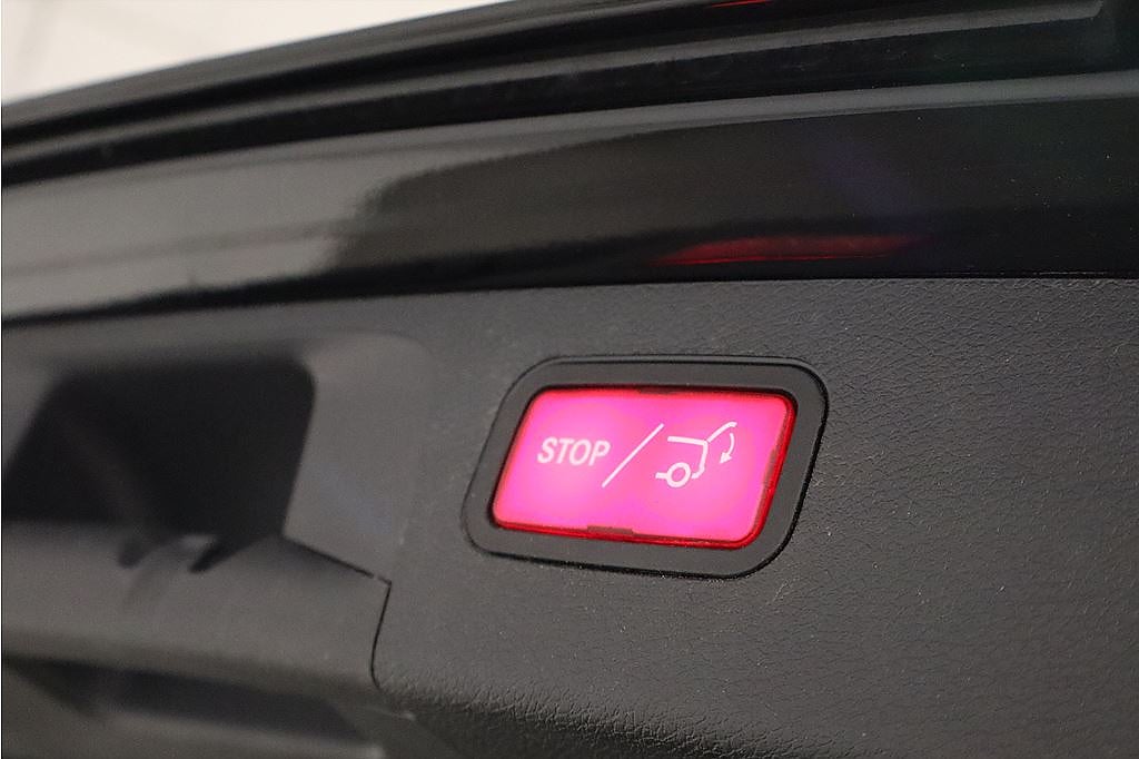 Bild på Mercedes-Benz E 300de AMG Line T 4MATIC 306hk - DRAG, WIDESCREEN