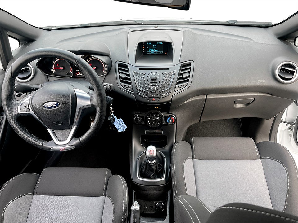 Bild på Ford Fiesta ST 3D 182hk FARTHÅLLARE BLUETOOTH
