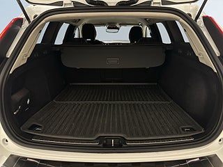 Volvo V60 T6 Twin Engine AWD Momentum Drag Pvärm Kamera SoV – bild 12