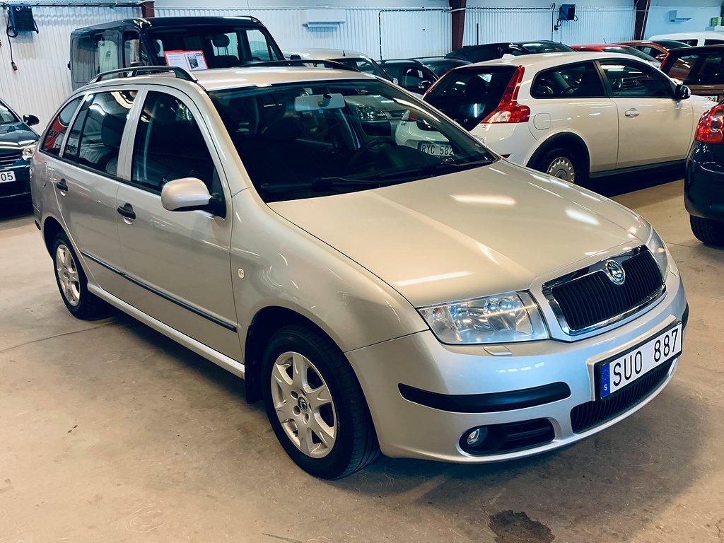 Skoda Fabia Kombi 1.2 Euro 4 , EN ÄGARE , AC