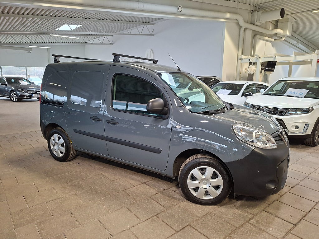 Nissan NV250 2.0t 1.5 dCi  3-Sits Drag|Backkamera|Navigation