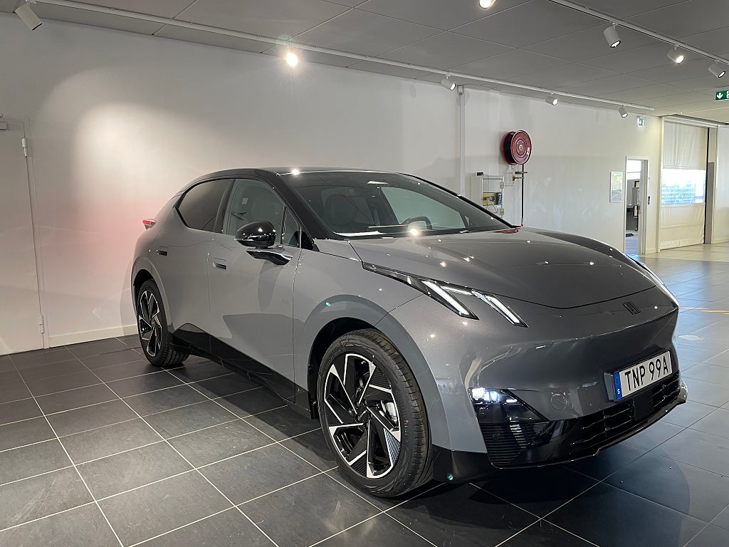 Lynk & Co 02 More I Helt eldriven & med omgående leverans