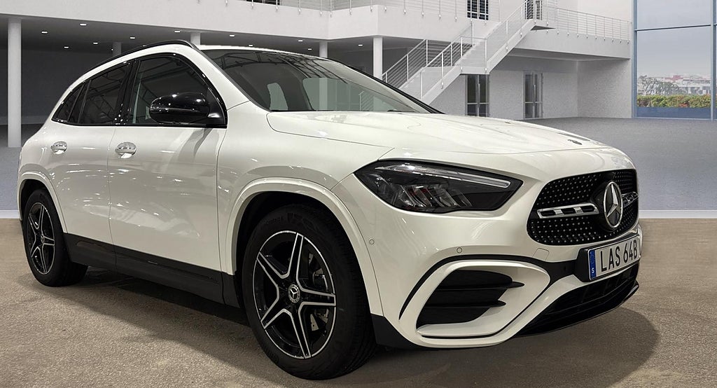 Mercedes-Benz GLA 200 AMG Line Premium - bild 2