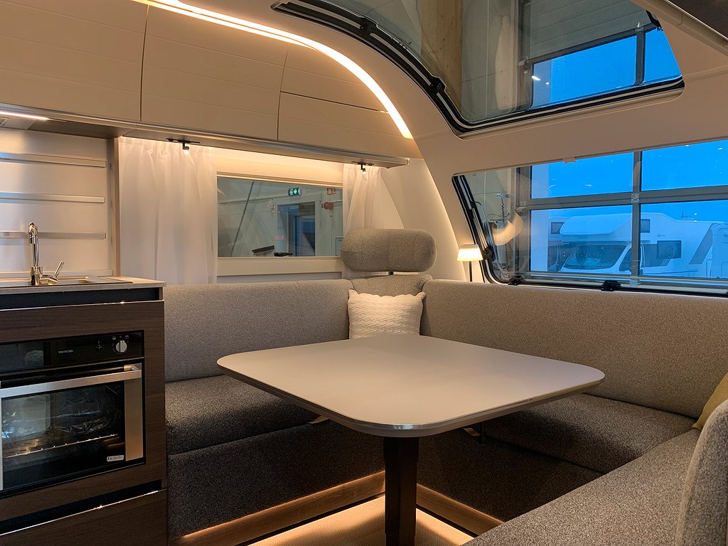 Adria Alpina 663 UK  2786 kr/mån/Ny /Vi tar inbyten - Adria