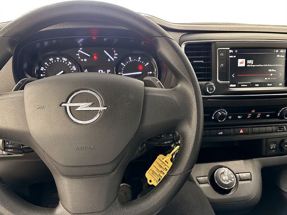 Bild på Opel Vivaro Business 2.0 BHDi 145hk Aut L3 WEBASTO B-KAMERA DRAG