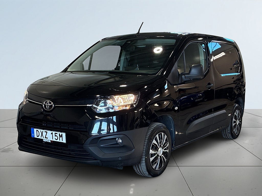 Toyota ProAce City 1.2 Turbo Drag Värmare Kamera Navi Psens MOMS S&V
