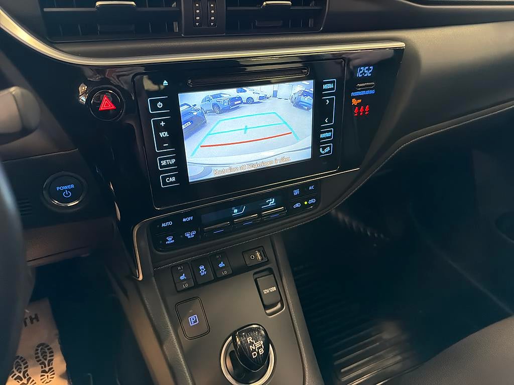 Toyota Auris 2016 - miniatyr 13