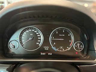 BMW 520 d Touring Värmare/Dragkrok/Parkeringssensorer/SoV/BT
