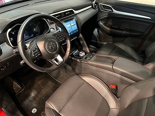 MG ZS EV Long Range Luxury 360° GPS Pano Pvärm S/V-hjul MOMS