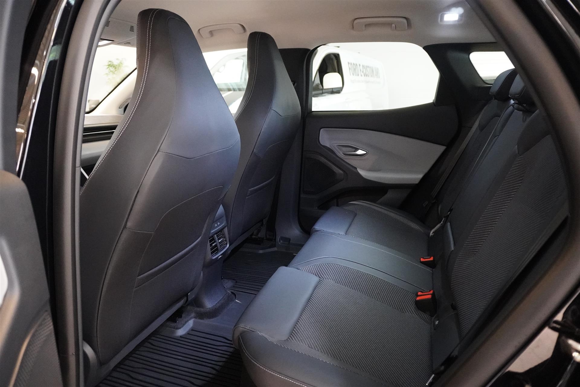 Ford Explorer 2026, photo 5/64
