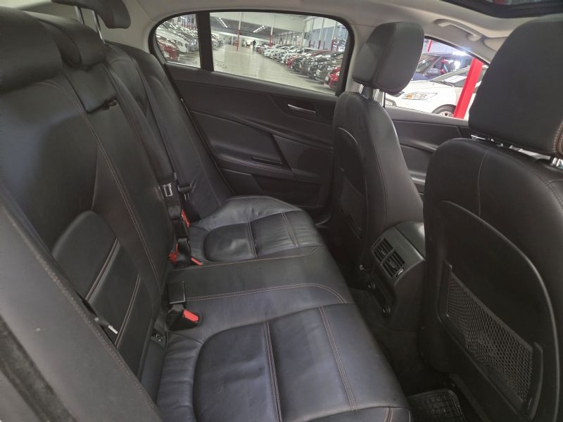 Jaguar XE 2015, bild 6/34