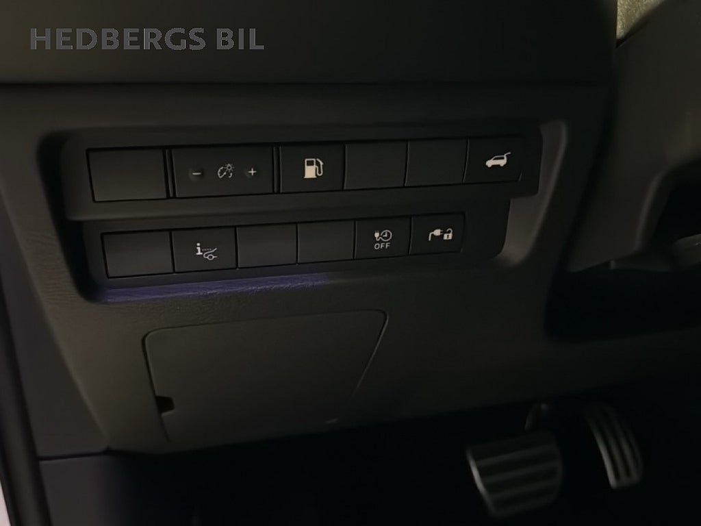 Mitsubishi Outlander  INST PHEV 2 TONE ( DEMOBIL) thumbnail