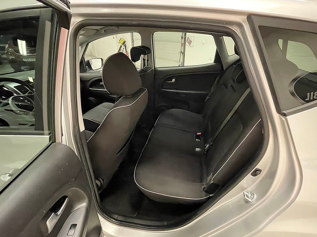 Kia Venga 1,6 125Hk Automat