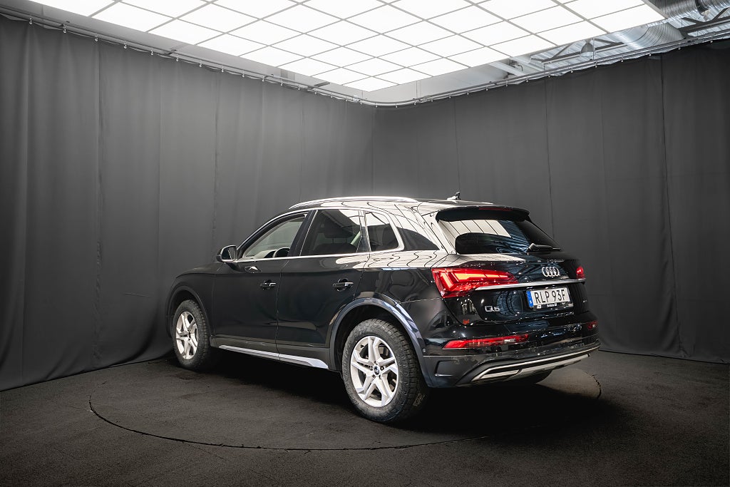 Audi Q5 40 TDI Q D-VÄRMARE DRAG 360° MATRIX MOMS COCKPIT