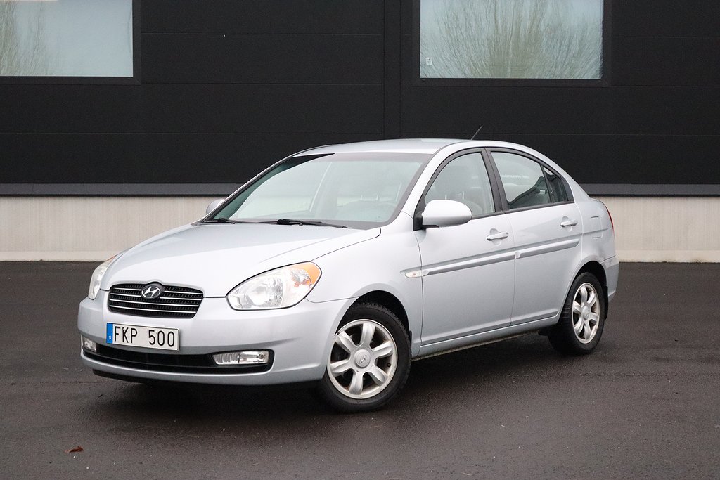 Hyundai Accent Sedan 1.6 Euro 4 / Drag / perfekt pendlarbil 