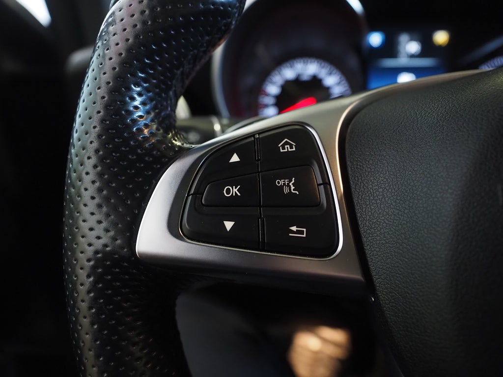 Mercedes-Benz GLC 250 d 4MATIC 9G-Tronic AMG Pano Navi Drag Kamera D-Värm 2016