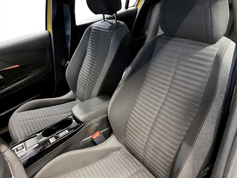 Bild på Peugeot E-208 Active 50kWh 136hk Aut - CARPLAY, EN ÄGARE