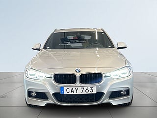 BMW 330i xDrive M Sport S&V-hjul/Hud/Pano/Skinn/H/K/A.d helljus
