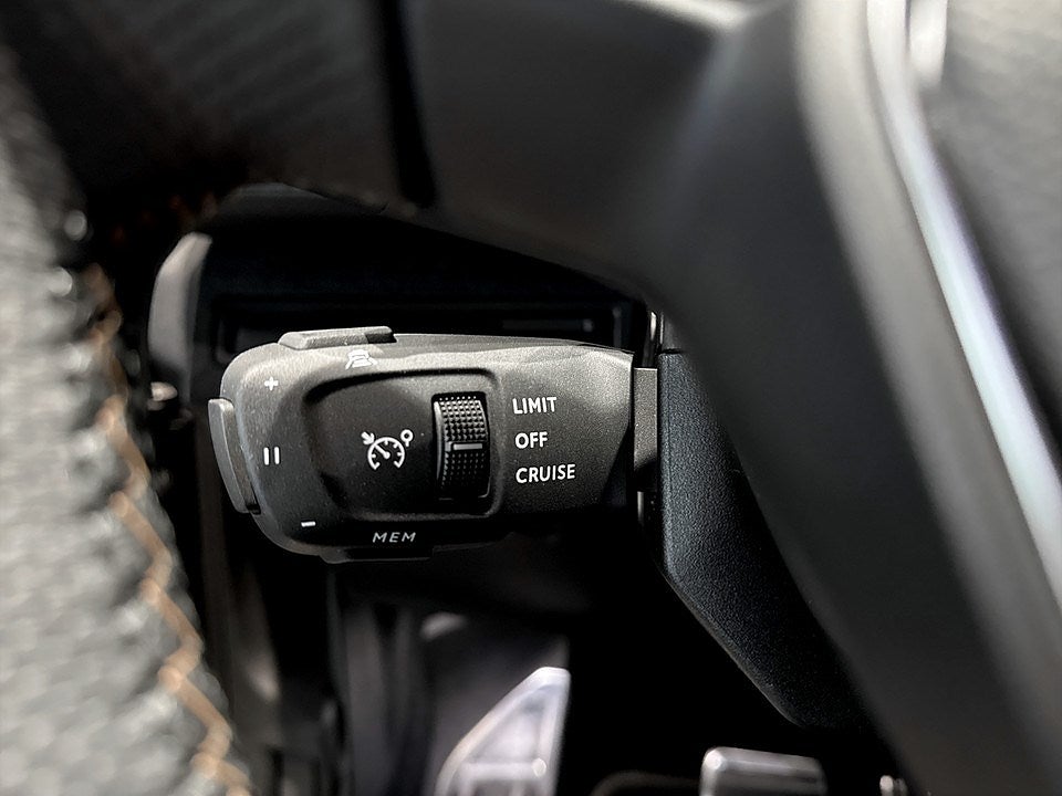 Bild på Peugeot 5008 GT 1.2 PT 130hk Aut - 7-SITS,B-KAMERA,NAV