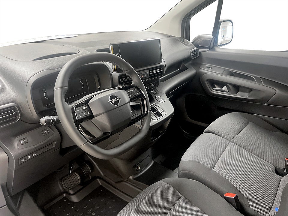 Bild på Opel Combo Combo 130hk Aut L2 - EDITION! SERVICE & V-HJUL INGÅR!
