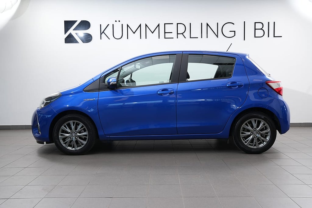Toyota Yaris Hybrid e-CVT 101hk Bkamera/Kupéfläkt
