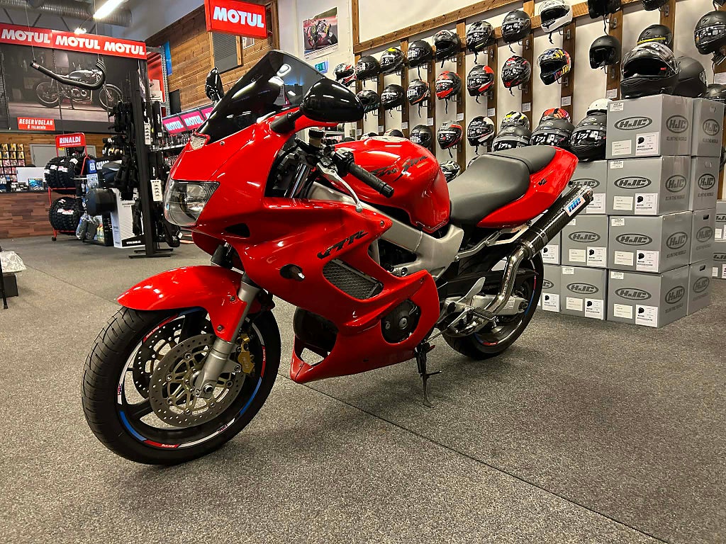 Honda VTR1000F Firestorm 