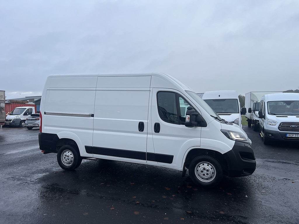 Peugeot Boxer Van 335 2.0 BlueHDi Euro 6