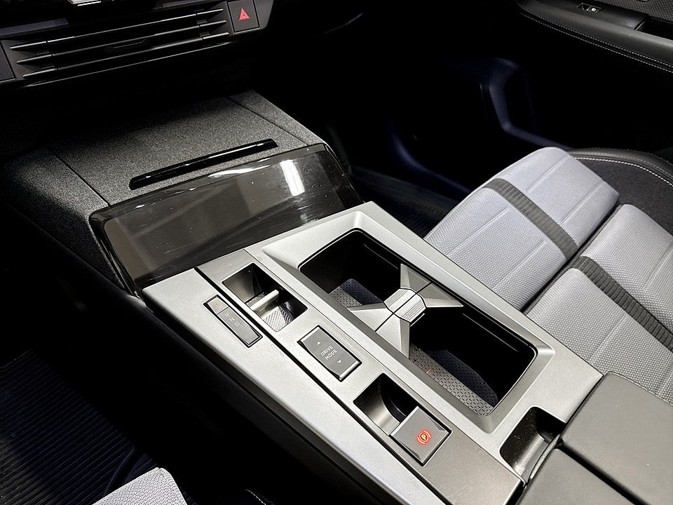 Bild på Opel Grandland X GS Ultimate Tech Electric 73kWh 213hk Aut B-KAMERA 