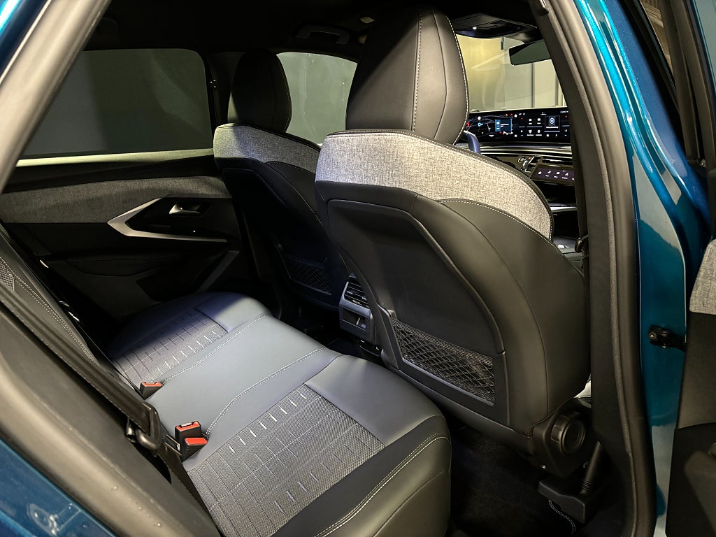 Bild på Peugeot 3008 GT HYBRID 136hk e-DSC 